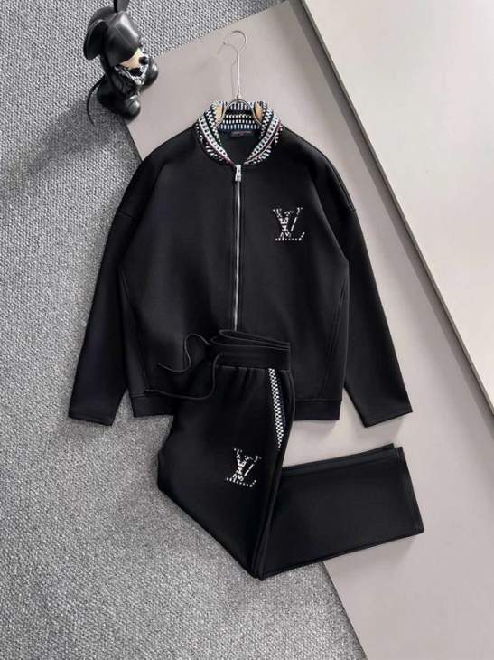 Picture of LV Sweater Suits _SKULVM-3XLomtr14040830